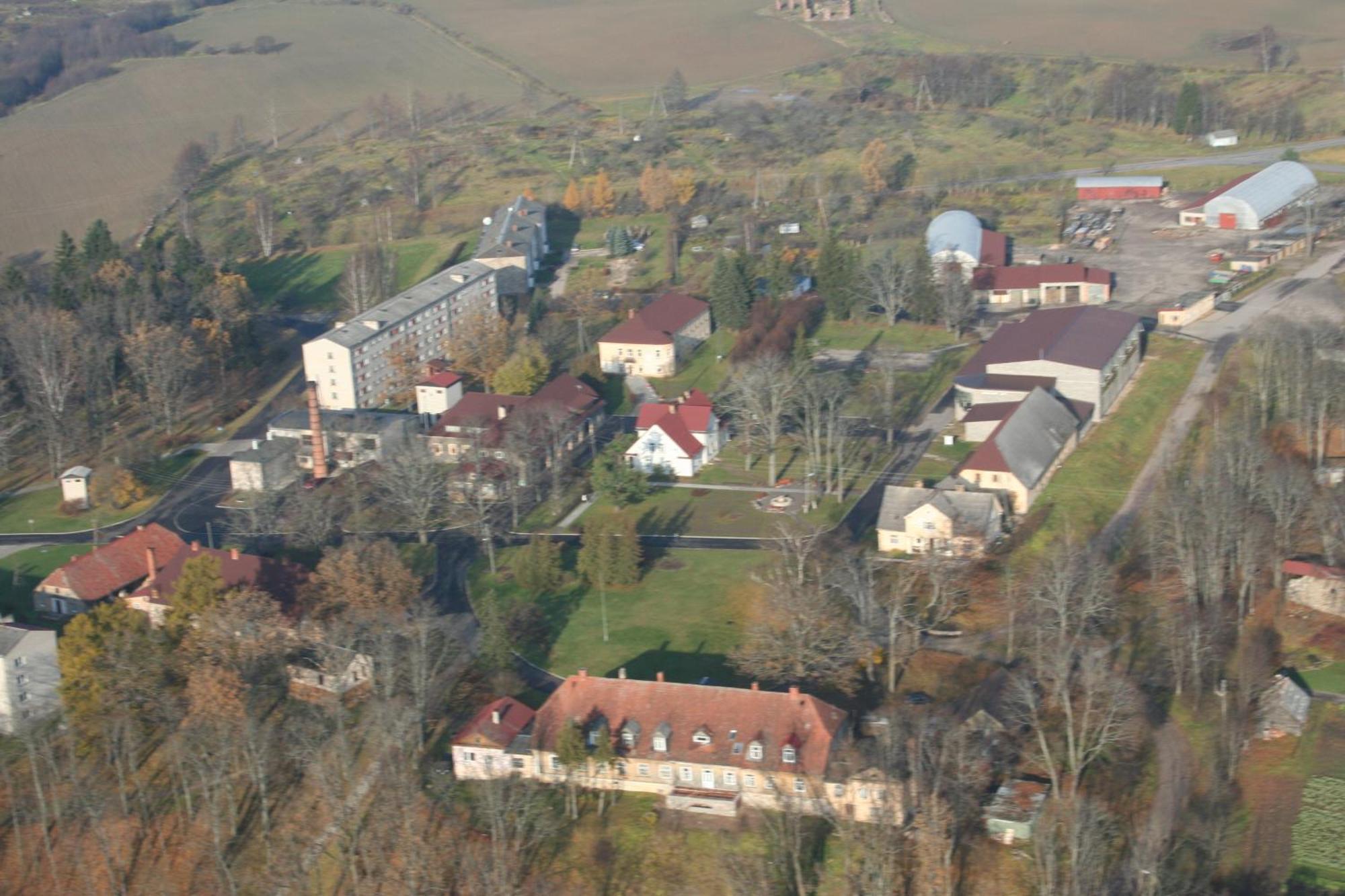 Hotel Kalna Ligzda Smiltene Exterior foto